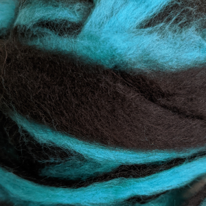 spinning fiber from Holly - black alpaca with jade merino